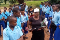 October-2nd-2019-UNEOIF-FREE-BOOKS-distribution-to-selected-schools-in-Umuahia-Abia-State-12